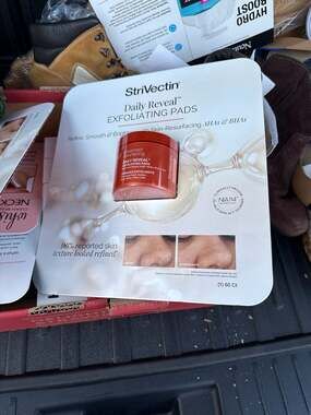 StriVectin Daily Reveal Exfoliating Pads